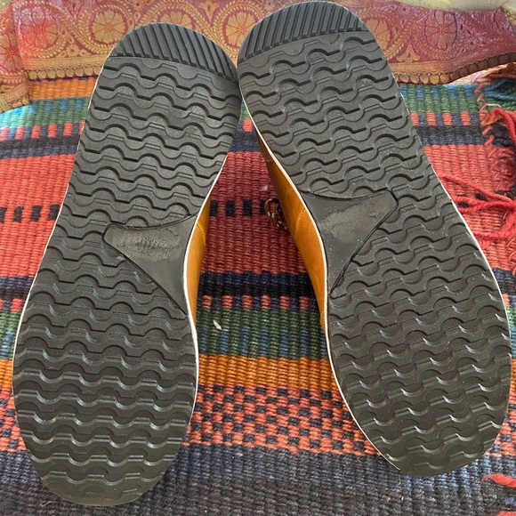 Brand new men’s tan leather shoes.  No brand name.  Size 44 European / 11 US - Picture 10 of 10